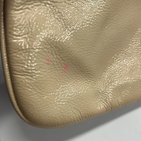Coach Cream Patent Leather Wristlet Clutch - Picture 4 of 7